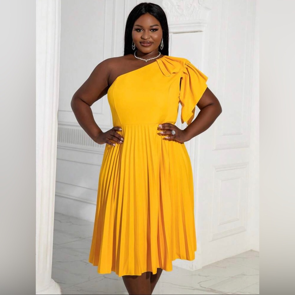 Retro One Shoulder Ruffle Trim Pleated Yellow Dress - Picture 4 of 8